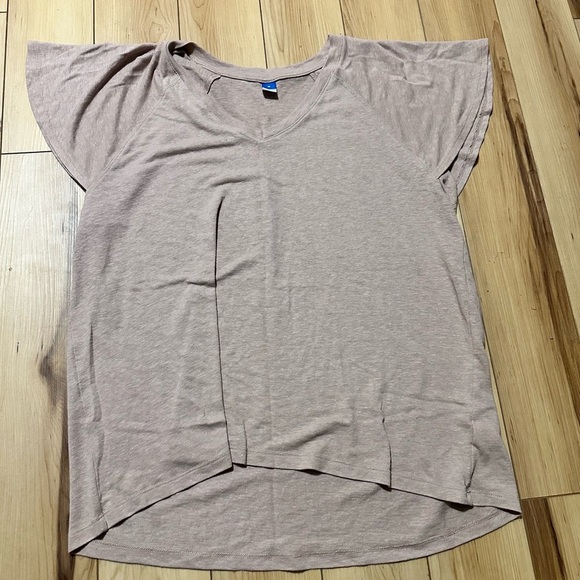 Old Navy Gray Asymmetrical Relaxed T-Shirt - Picture 1 of 4
